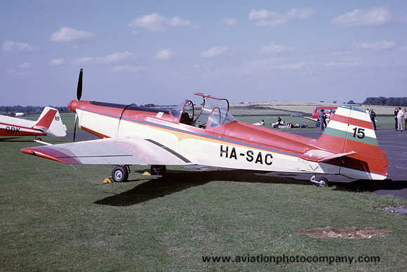 Zlin Z.526AM Akrobat HA-SAC (1970)