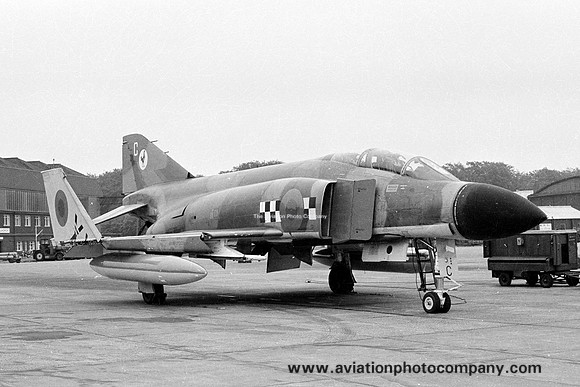 RAF 43 Squadron McDonnell F-4K Phantom XV575/C (1976)