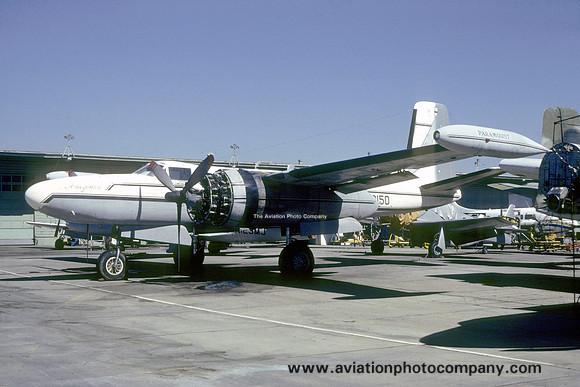 Paramount Douglas A-26B Invader N9150 (1977)