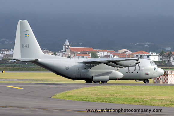 Swedish Air Force F7 Lockheed C-130H Hercules (Tp84) 84001/841 at Lajes (2009)