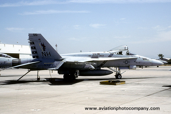 US Navy VFA-22 McDonnell Douglas F/A-18C Hornet 164031/NH-300 (1992)