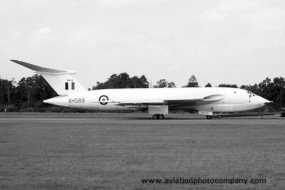 RAF 15 Squadron Handley Page Victor B.1 XH589 (1959)