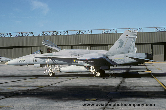 US Navy VFA-106 McDonnell Douglas F/A-18C Hornet 163433/AD-302 (1992)