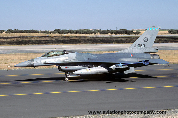 Dutch Air Force 315 Squadron GD F-16AM Fighting Falcon J-060 (2002)