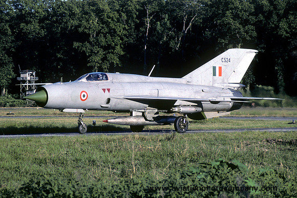 Indian Air Force Mikoyan MiG-21FL C524 (2002)