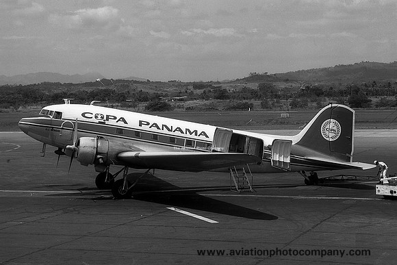 COPA Panama Douglas R4D-1 HP-665 (1978)