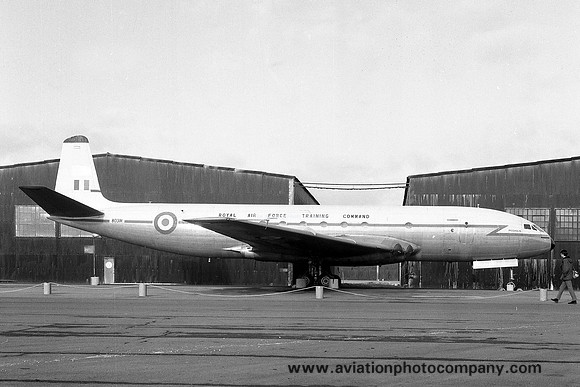 RAF Training Command De Havilland Comet C.2 8031M