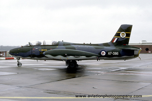 RAAF 2 OCU Macchi MB-326H A7-086 (1986)
