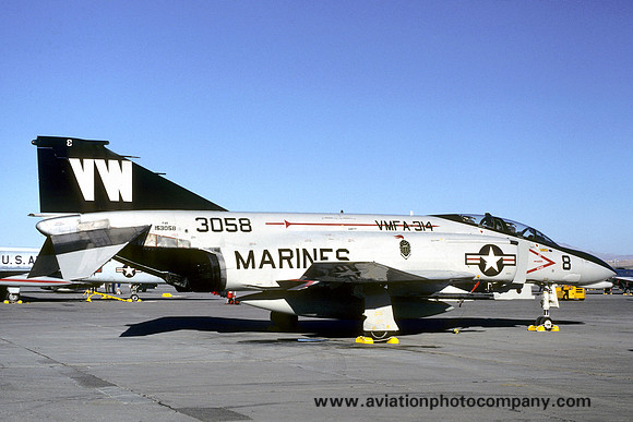 USMC VMFA-314 McDonnell F-4N Phantom 153058/VW8 (1980)