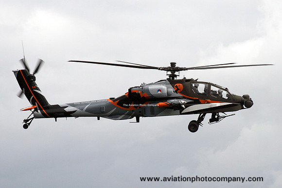 Dutch Air Force 301 Sqn McDonnell Douglas AH-64D(N) Q-17 at the Gilze Rijen Airshow (2014)