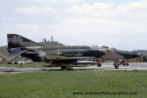 USAF 18 TFW 15 TRS McDonnell RF-4C Phantom 65-0920/ZZ (1968)