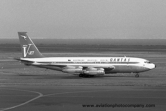 Qantas Boeing 707-138B VH-EBH (1968)