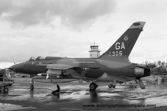 USAF 35 TFW Republic F-105G Thunderchief 63-8316/GA (1975)