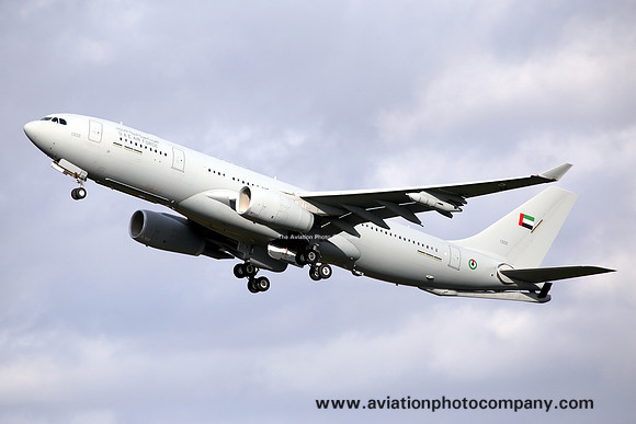 UAE Air Force Airbus A330-MRTT 1302 at Manchester (2014)