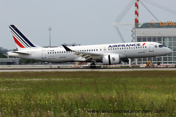 Air France Airbus A220-300 F-HZUM at Munich IAP (2023)