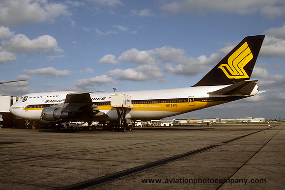 Singapore Airlines Boeing 747-300 N119KE (1984)