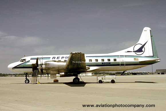 Republic Airlines Convair 580 N969N (1982)