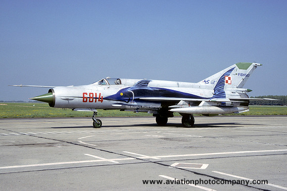 Polish Air Force 45 LT Mikoyan MiG-21MF 6814 (2000)