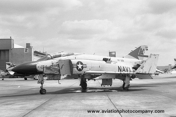 US Navy VF-301 McDonnell F-4B Phantom 153016/ND-104 (1975)