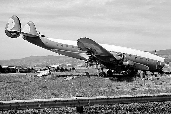 Lockheed L-049 N86517 derelict in San Francisco (1973)