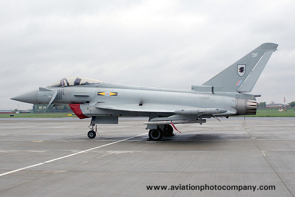 RAF 11 Squadron BAE Typhoon FGR.4 ZJ933/DF at RAF Northolt (2012)