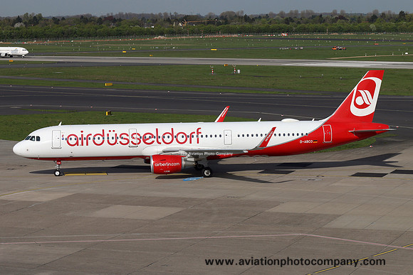 Air Berlin Airbus A321-200 D-ABCO (2016)