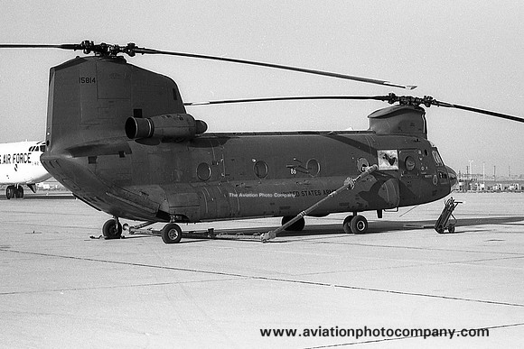 US Army Vertol CH-47C Chinook 68-15814 at Edwards AFB (1974)