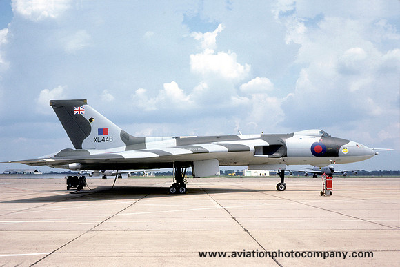 RAF Avro Vulcan B.2 XL446 with 2nd Bomb Wing badge (1978)
