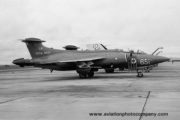 Royal Navy 736 Squadron Blackburn Buccaneer S.2 XV338/LM651 (1969)