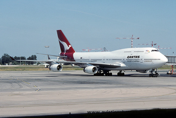 Qantas Boeing 747-400 VH-OJQ (1993)