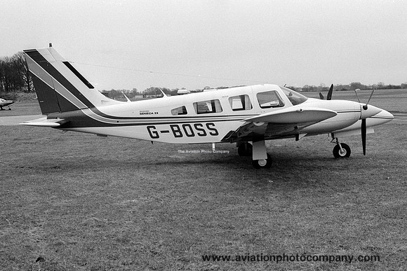 Piper PA-34-200T Seneca II G-BOSS (1979)