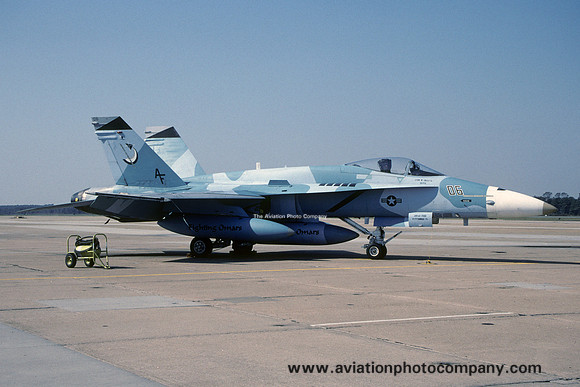 US Navy VFC-12 McDonnell Douglas F/A-18A Hornet 162458/AF-06 (2000)