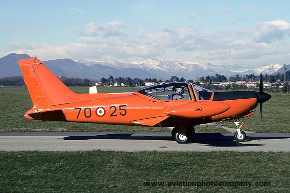 Italian Air Force 70 Stormo SIAI SF-260M MM54418/70-25 (1999)