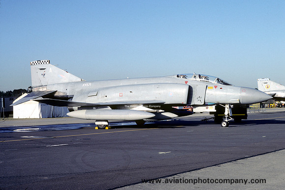 RAF 43 Squadron McDonnell F-4K Phantom FG.1 XV571/A (1983)