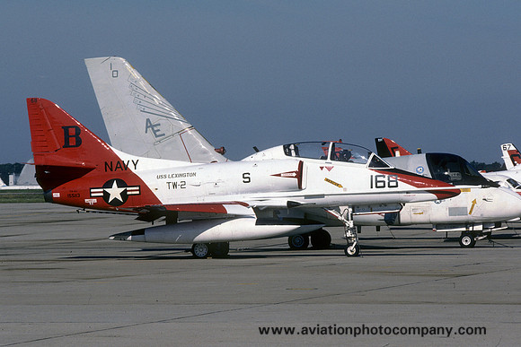 US Navy TW-2 Douglas TA-4J Skyhawk 155113/B-168 (1989)