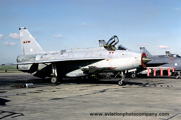 RAF 5 Squadron English Electric Lightning F.6 XS936/AS at RAF Binbrook (1986)