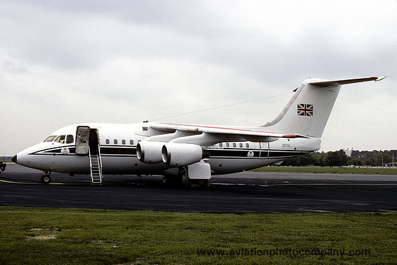 RAF Queen's Flight BAe 146 CC.2 ZE700 (1986)