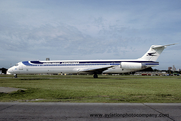 Aerolineas Argentinas McDonnell Douglas MD-83 LV-VAG at Buenos Aires (1998)