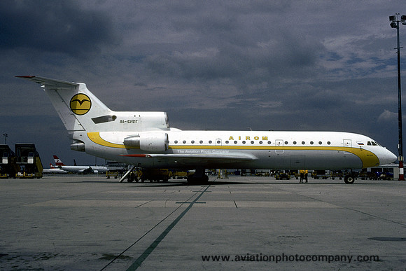 Airom Yakolev Yak-42D RA-42411 (2000)