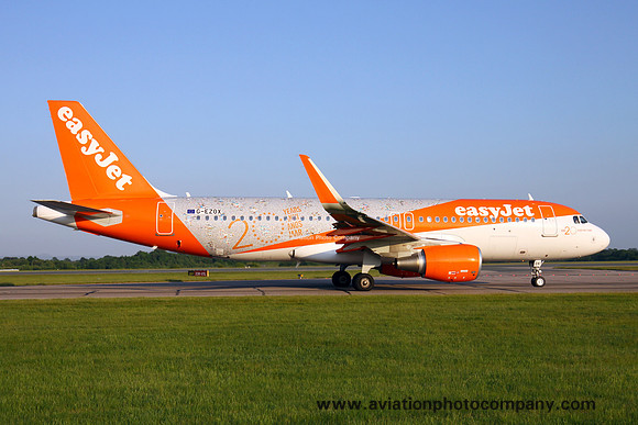 easyJet Airbus A320-200 G-EZOX at Manchester IAP (2016)