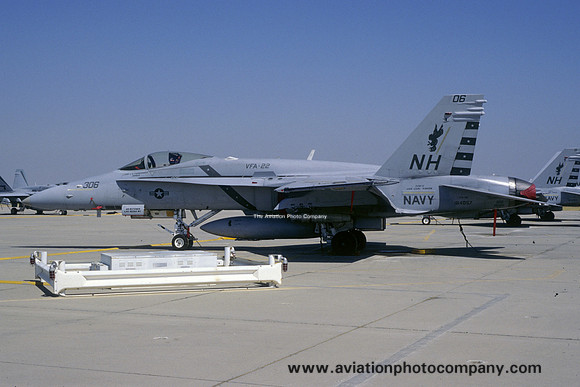 US Navy VFA-22 McDonnell Douglas F/A-18C Hornet 164057/NH-306 (2000)
