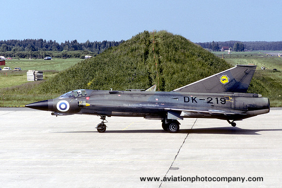 Finnish Air Force SAAB Draken J35XS DK-219 (1988)