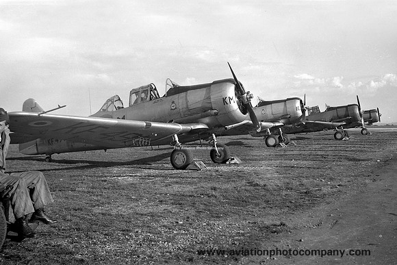 RAF 2 FTS North American Harvard T.2 FK491