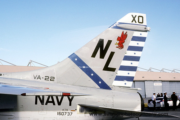 US Navy VA-22 LTV A-7E Corsair 160737 (1980)