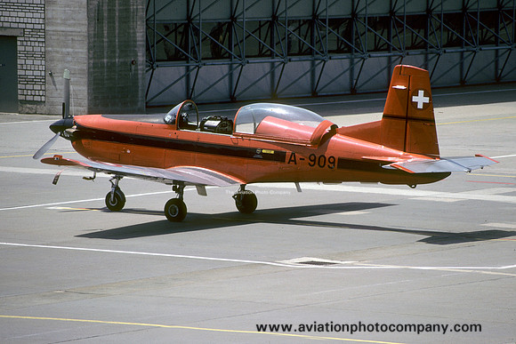 Swiss Air Force Pilatus PC-7 A-909 (1989)