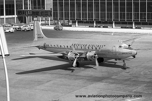 American Airlines Douglas DC-6 N90744 (1966)