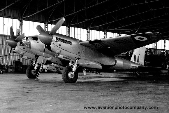 RAF 3 CAACU De Havilland Mosquito TT.35 RS712 (1960)