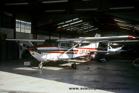 Lesotho DF Cessna 182Q LDF-22