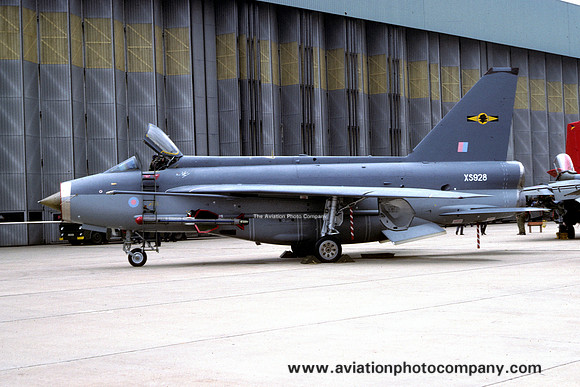 RAF 11 Squadron English Electric Lightning F.6 XS928 (1983)