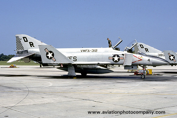 US Marines VMFA-312 McDonnell F-4J Phantom 157243/DR-4 (1981)